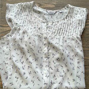 Reitmans Classic Babydoll Size M Button-down Blouse